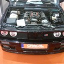 Slike sa beogradskog sajma 2015 BMW E30 SA V8 motorom