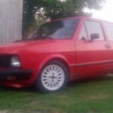 evo moje masine yugo 55 94 god. prednji amortizeri kraceni i tvrdo punjeni sa tvrdjim oprugama , pozadi caure , koska ,sanke , felne 13x5.5j sa gumama 165\55 r13 pirelli , motor  manje vise standard ide lepo, blaupunk radio 16tice u vratima i elipse pozadi, auto je radjen umereno bez nekih preterivanja. :)