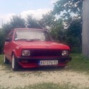 evo moje masine yugo 55 94 god. prednji amortizeri kraceni i tvrdo punjeni sa tvrdjim oprugama , pozadi caure , koska ,sanke , felne 13x5.5j sa gumama 165\55 r13 pirelli , motor  manje vise standard ide lepo, blaupunk radio 16tice u vratima i elipse pozadi, auto je radjen umereno bez nekih preterivanja. :)